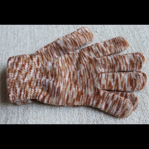 Brown multi colored knit gloves - Picture 3 of 3